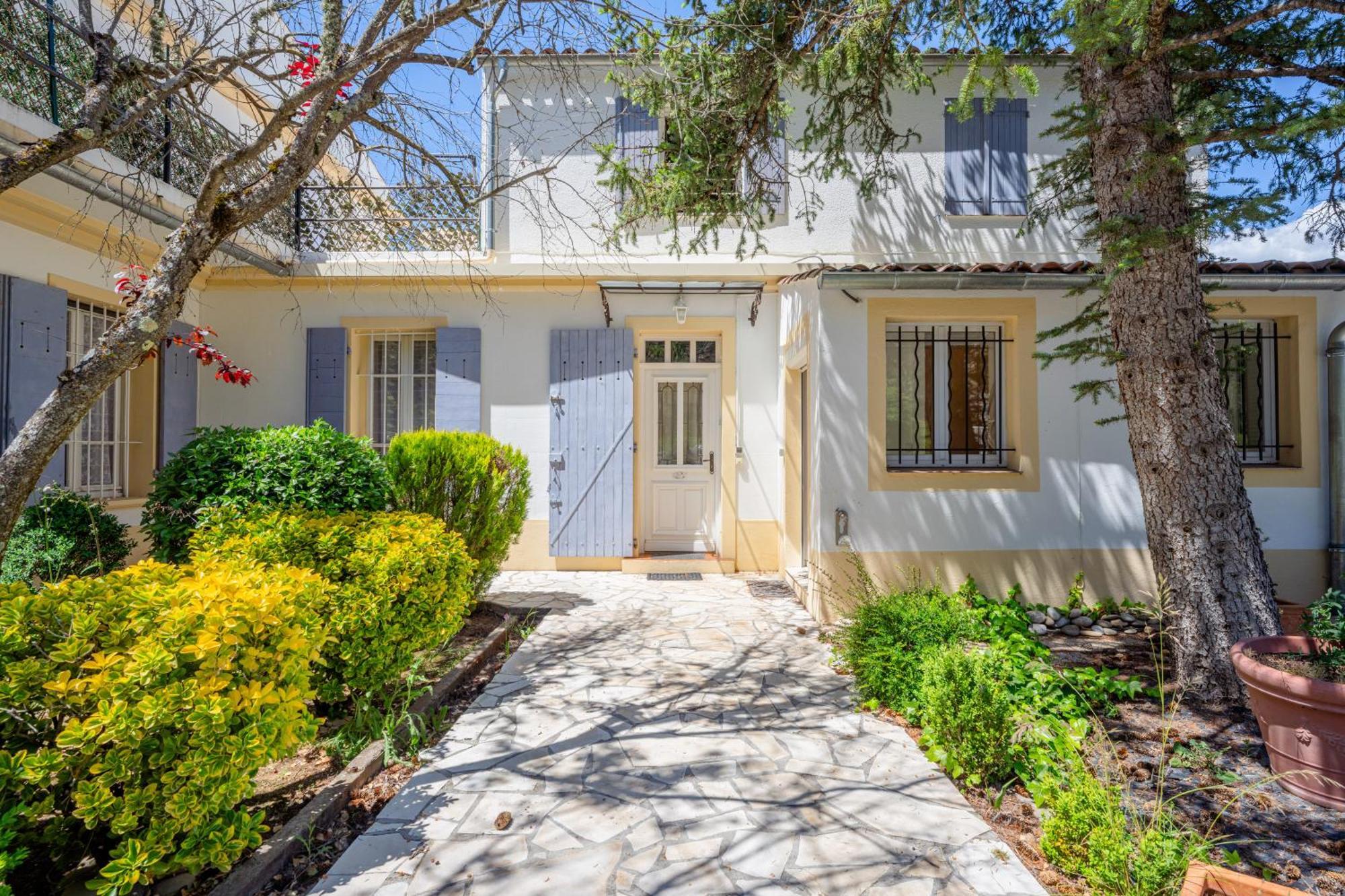 Residence Les Ecureuils Greoux-les-Bains Exterior photo